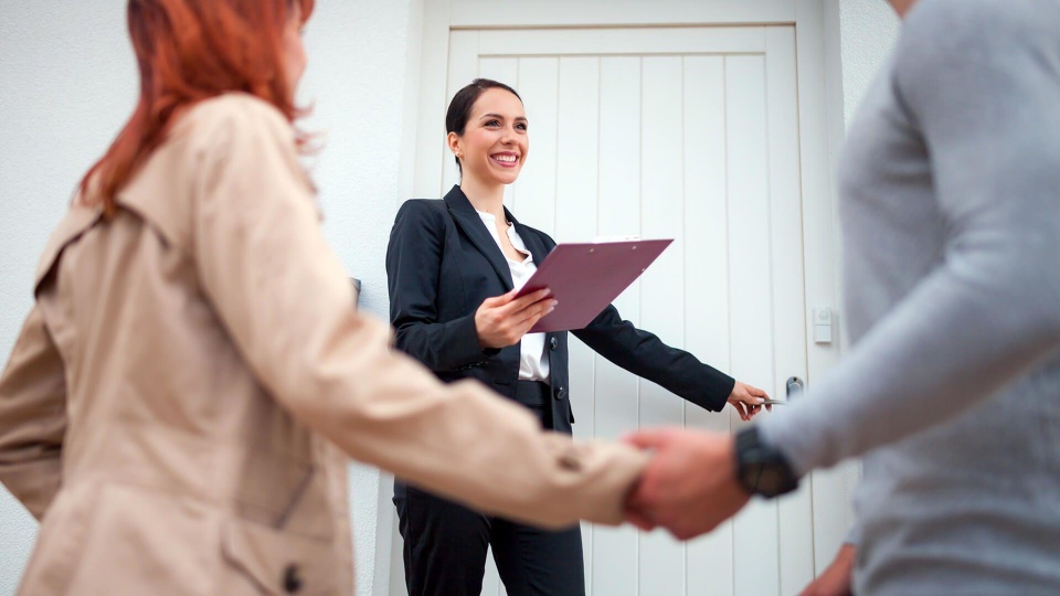 藏红花是世界上最昂贵的香料，自古以来就用于治疗多种疾病——下