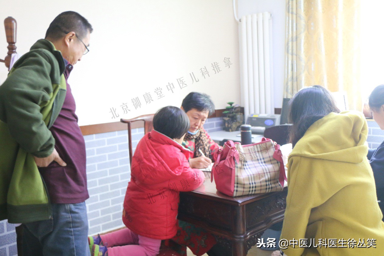 咳嗽肺炎了怎样治疗,感冒咳嗽肺炎吐灰痰