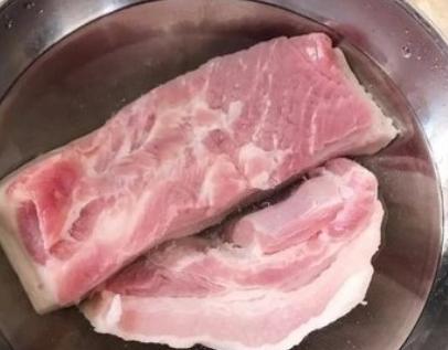 炸丸子怎么炸才会又酥又脆不回软,教你正确炸丸子外酥里嫩超级香