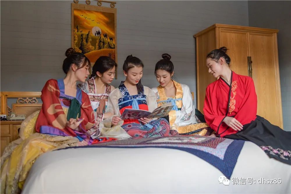 月牙泉景区敦煌山庄,敦煌山庄在哪里