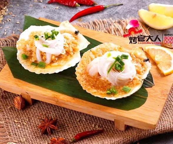 烤官大人创始人王项伟,烤官先生原切鸡肉干