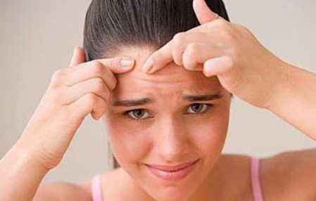 为什么一到夏天毛孔变大,为什么夏天毛孔那么大