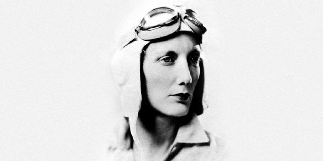 虎口脱险骑马片段,虎口脱险飞到瑞士为什么安全