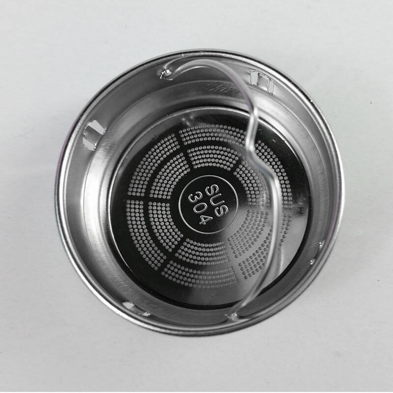 央视曝光保温杯热水进毒水出,央视保温杯热水变毒水