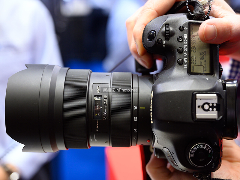 便宜好用的超广角全幅镜头,超广角镜头16-35价格