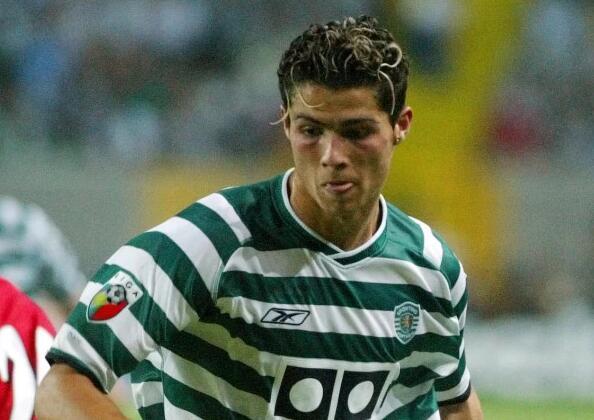 c罗回家的样子,c罗的2019年发型全过程