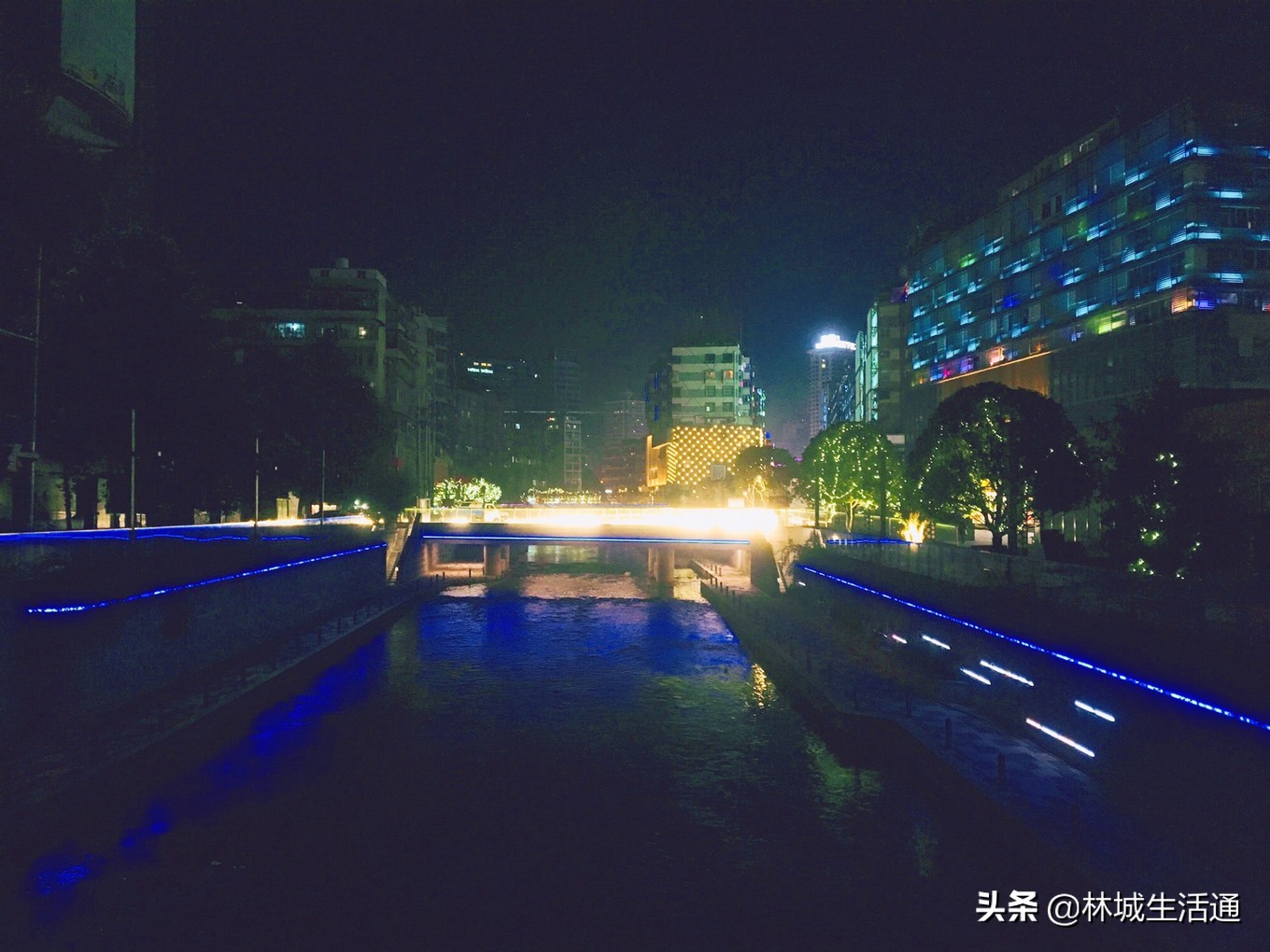 贵阳青岩古镇一日游玩,贵阳小七孔一日游费用