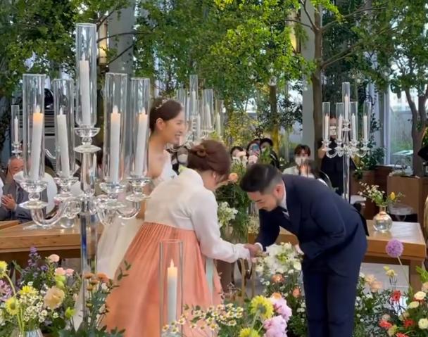 结婚30周年的高颜值夫妇,明星中年高颜值夫妻