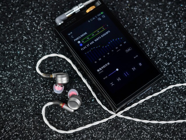 耳塞和耳麦音质,耳朵和音响有什么区别