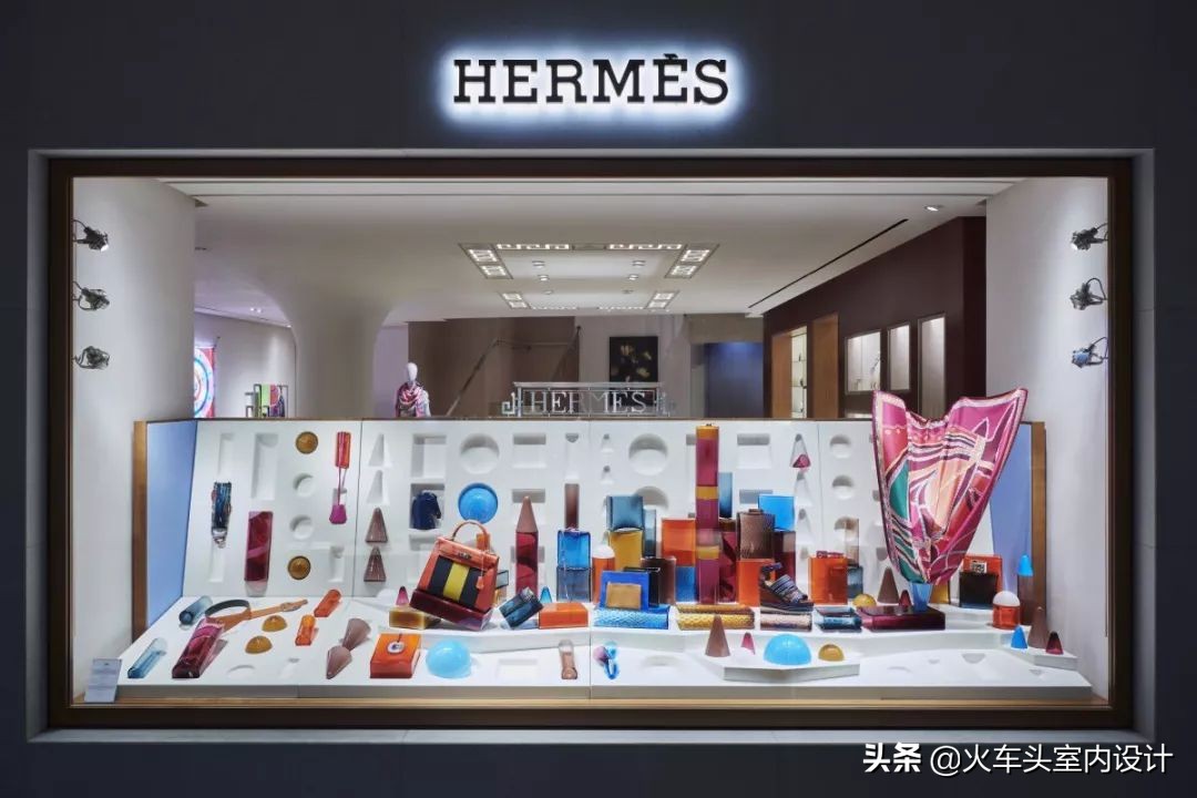 爱马仕2023橱窗设计最新款,爱马仕2022橱窗设计效果图