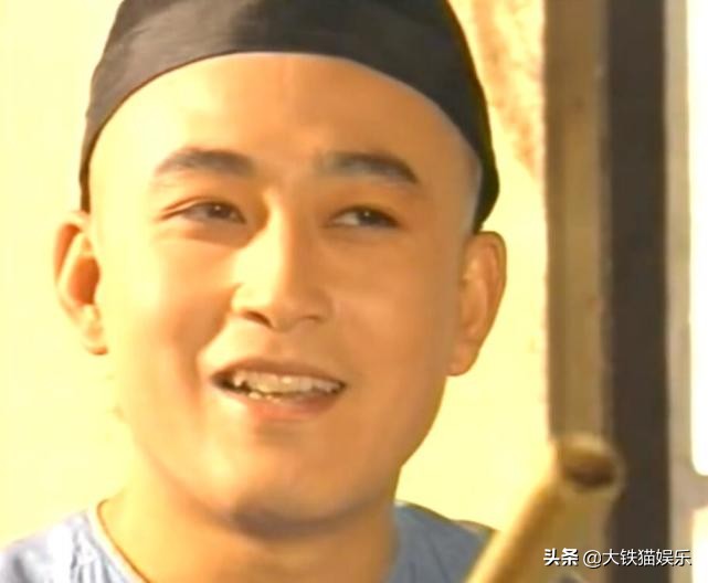 《扫黑风暴》10位大叔年轻旧照曝光，有人俊而不娘，有人长相老成