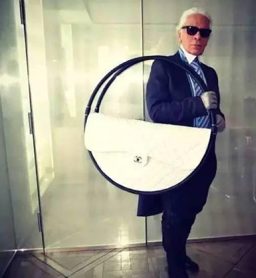 男朋友送女孩子包什么意思,男朋友送女朋友包代表什么