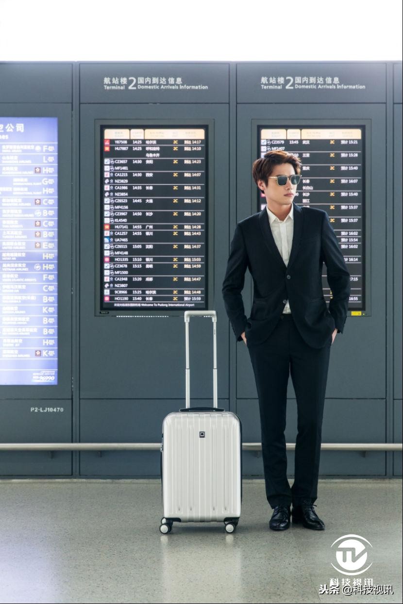 delsey行李箱巴黎哪个店有卖,delsey行李箱平底轮子