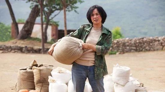 女演员巩俐素颜照图片,女明星扮丑照片