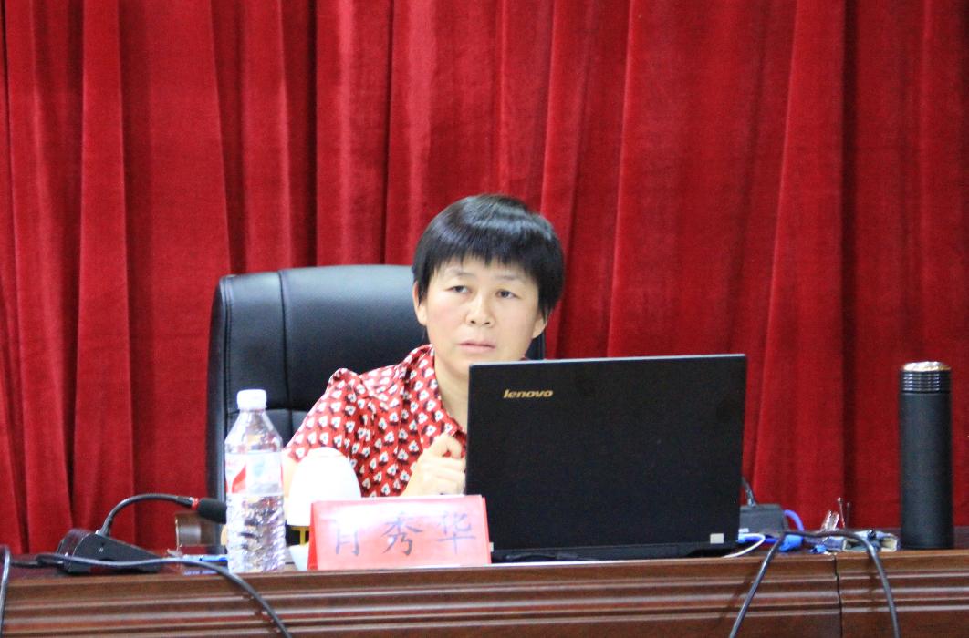 加强师资培训强化队伍建设,加强教育培训提高综合能力