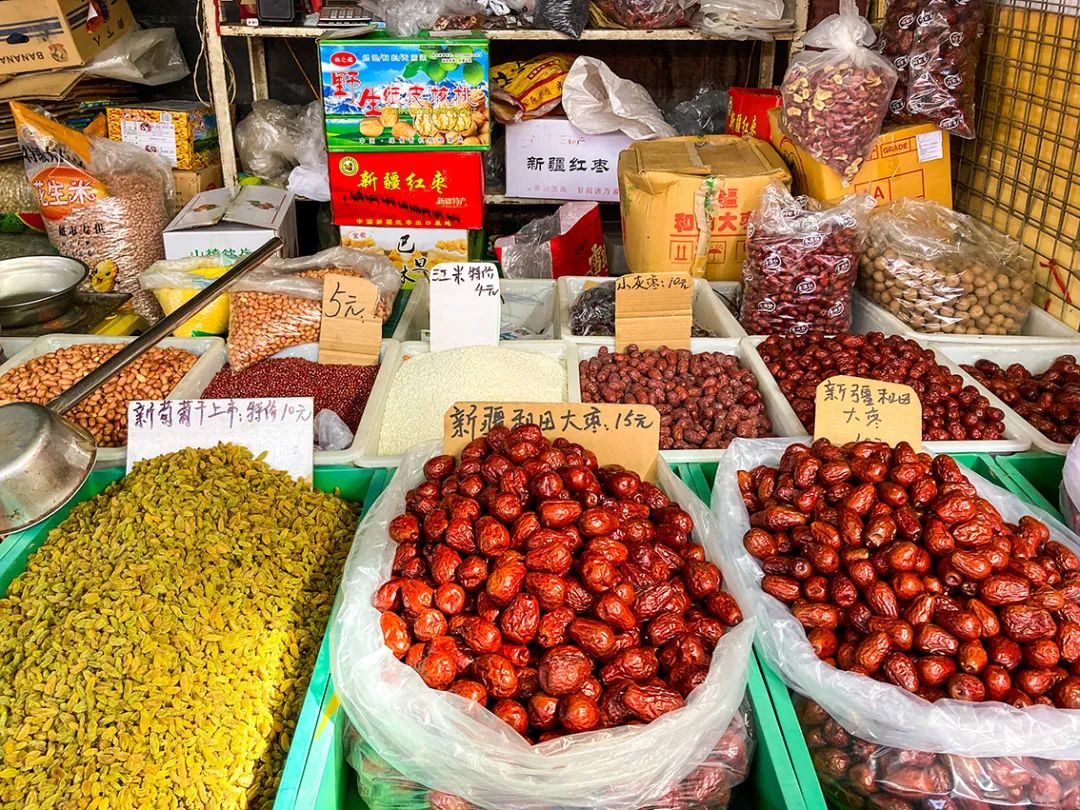 不错挺便宜的早市,附近比较旺的早市