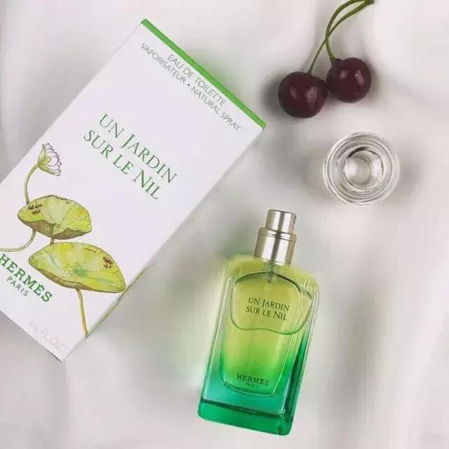 香奈儿蔚蓝香水淡香好还是浓香好,适合夏天香水持久淡香