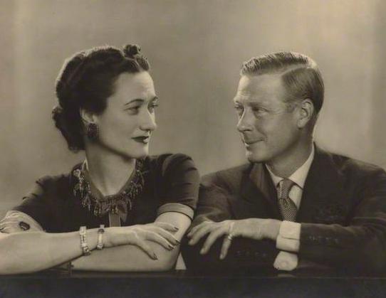 37岁结过两次婚的辛普森夫人，能让国王为她放弃江山，有何魅力