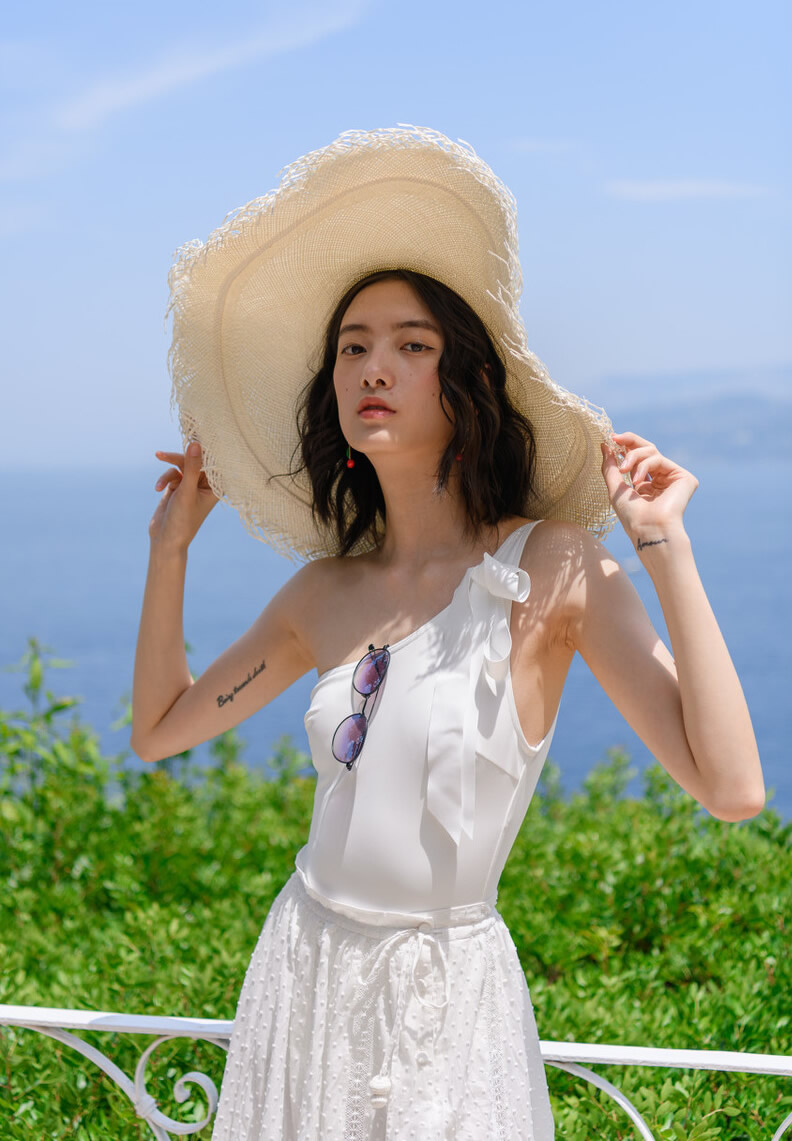 夏天出去要带什么东西才不会晒黑,夏天旅游怎么防止脸晒黑