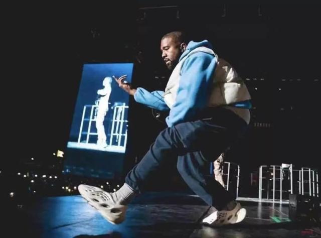 新yeezy拖鞋,yeezy拖鞋新配色