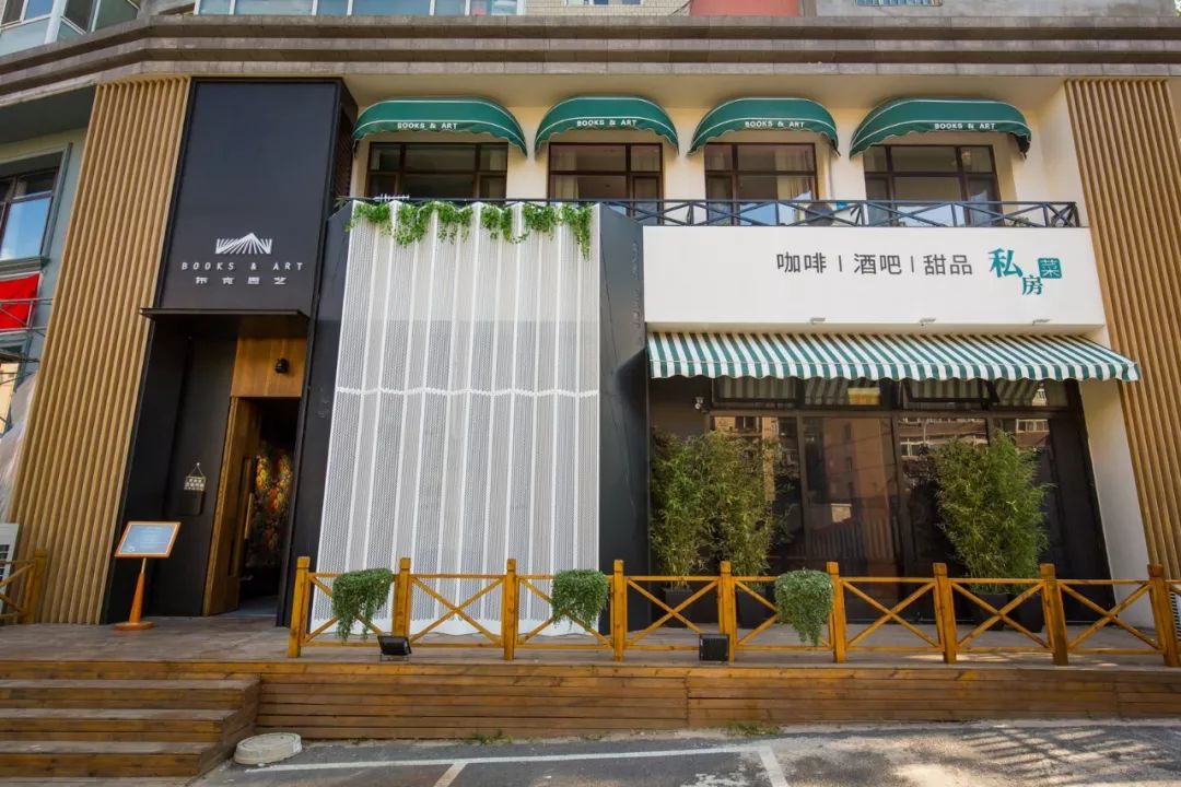 大连这家西餐厅美得像仙境,大连正宗西餐厅推荐