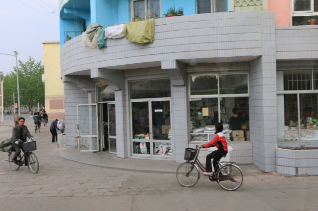 朝鲜百姓购物攻略,朝鲜百姓喜欢逛市场吗