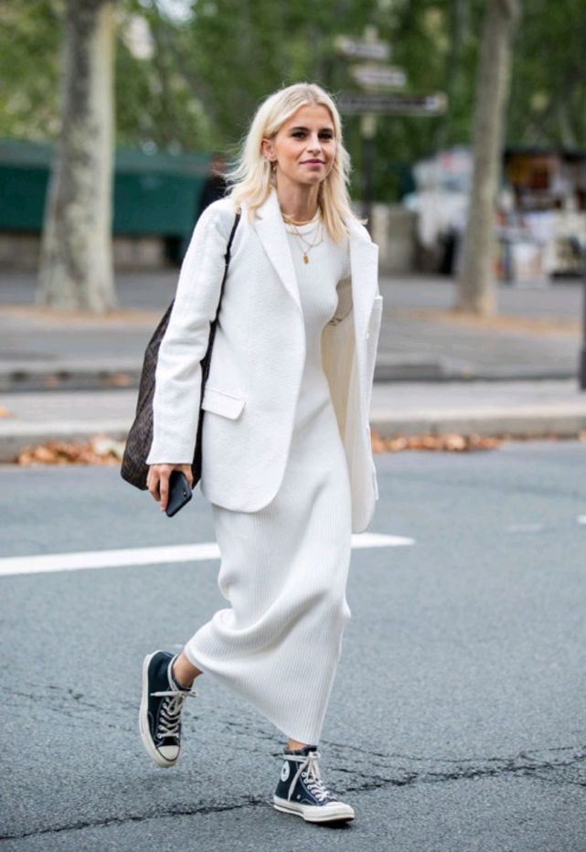 臀围大腿粗的穿什么裤子显瘦,大腿粗的女孩子穿什么裤子比较好