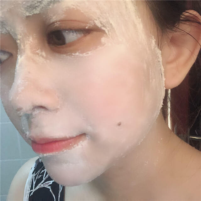 脸上出油严重毛孔粗大怎么办,毛孔爱出油毛孔粗大