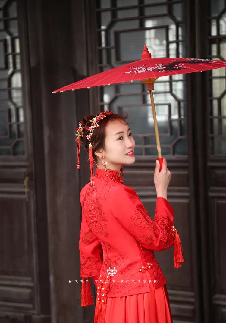 最适合穿中式嫁衣,新款秀禾服新娘礼服中式嫁衣