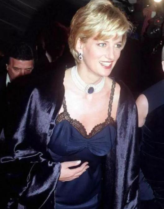 沙特王室送卡米拉项链,沙特皇室送的土豪礼物