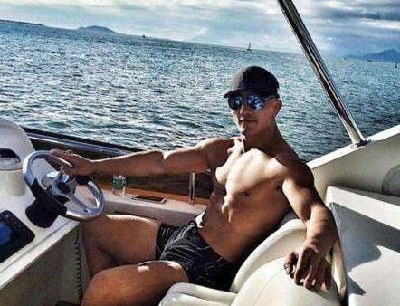 被讽刺是“一虫”,武僧一龙霸气回应质疑，如今已成千万富翁