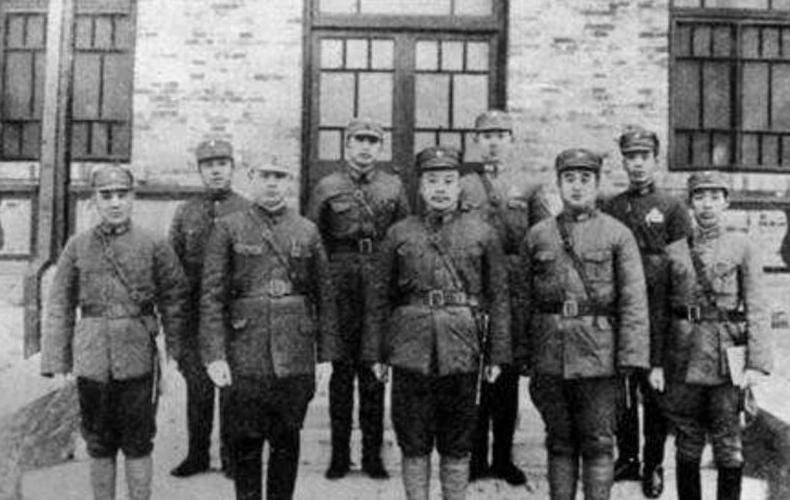 1955年十大元帅名录中,长期病休的*向前徐**赫然在列,他为何能当选