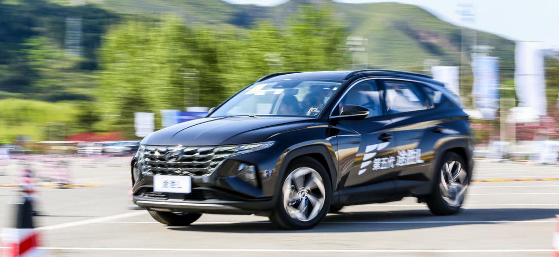 第五代途胜尊贵版有定速巡航吗,5代途胜l两驱爬坡测试