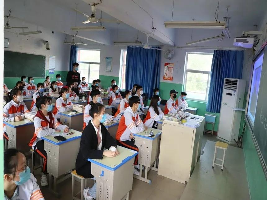 同气连枝，共盼春来！焦作四中高三学子今日重返校园