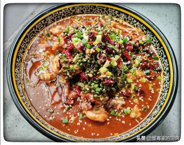 分享一道美味牛蛙的做法,不一样的牛蛙的做法