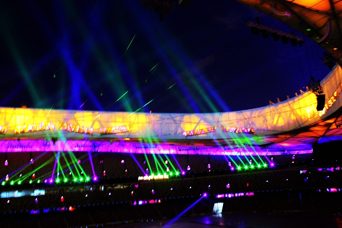 国家奥体中心灯光秀,鸟巢朝阳灯光节