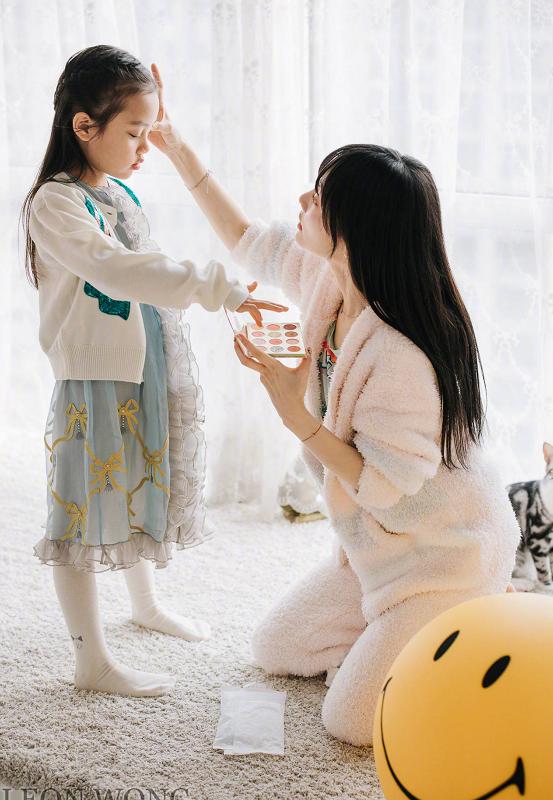 李小璐复出和贾乃亮共同出镜,李小璐贾乃亮最新八卦