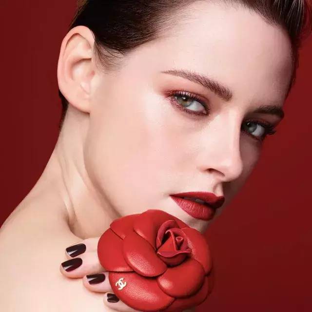 显色高贵的哑光大牌色号,适合日常的大牌经典色号