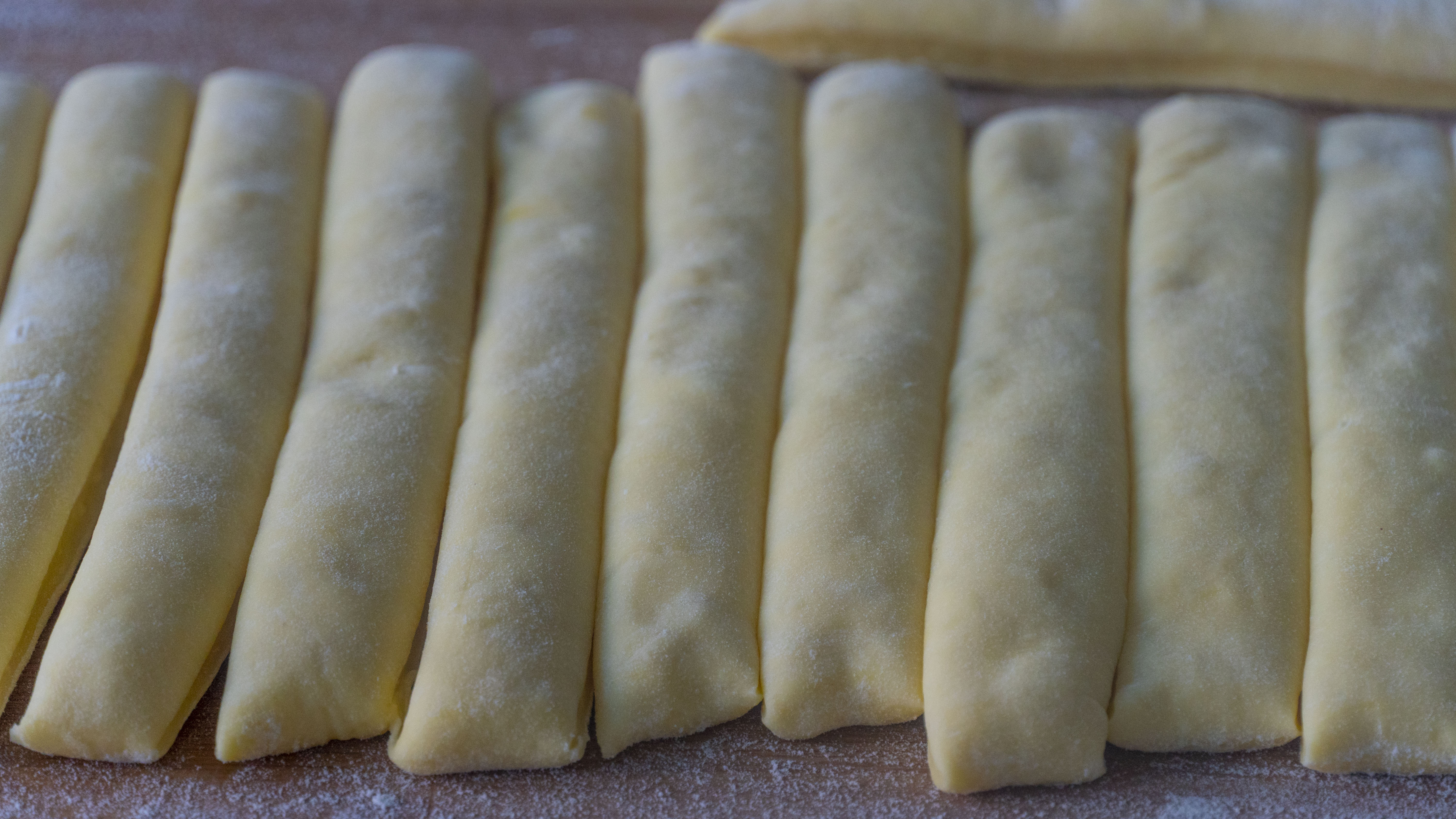 蓬松酥脆空心大油条,油条怎么做酥脆松软空心无泡打粉