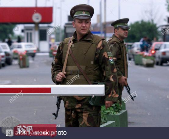 匈牙利陆军装备一览,西德人民军单兵装备