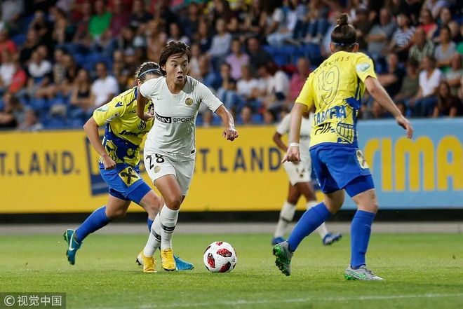 小到中国足球，大到中国体育，太需要王霜这款偶像运动员了