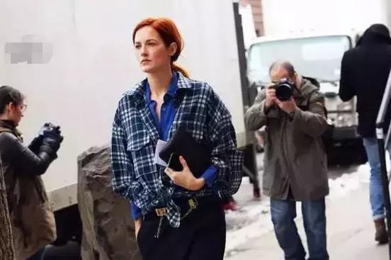 一件衬衫的100种生活,1件白色的衬衫