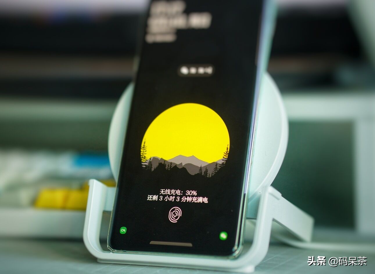 W10笔记本电脑外接显示器怎么设置,笔记本外接显示器桌面布置方案