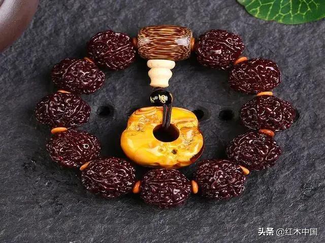 金刚菩提怎么分辨机刷或者手盘,机刷菩提和手盘区别