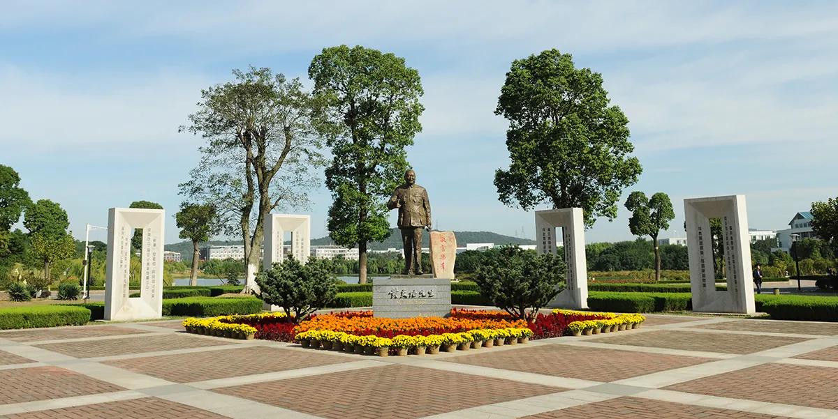 *京大南**专（高职）校园哪家大？