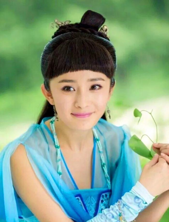 厚刘海遮挡脸型,厚刘海遮住眼睛