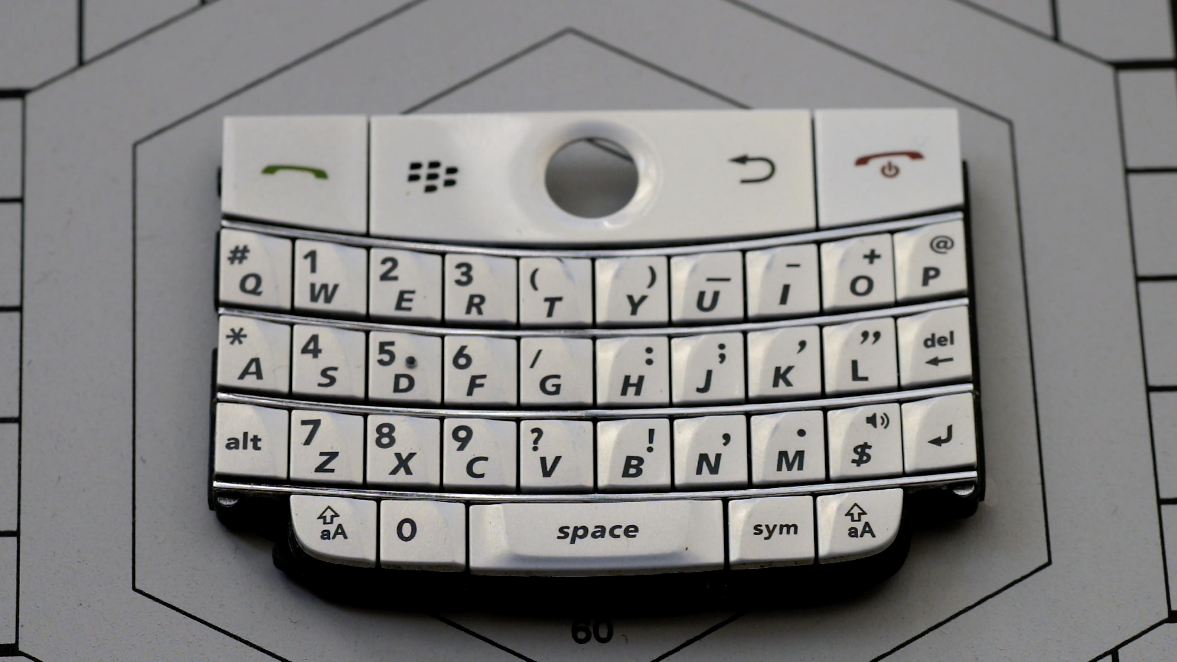 黑莓9000,黑莓9000是国产手机吗