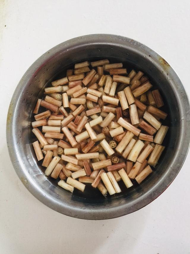 泡酸辣藕的做法大全家常,酸辣泡藕的做法
