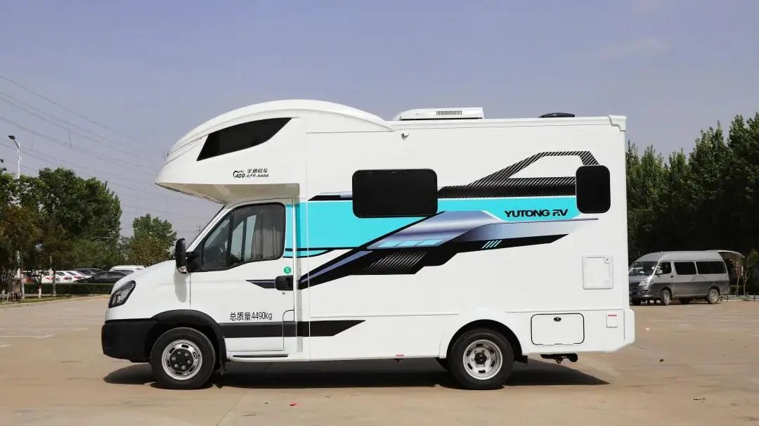 宇通c533旗舰探境版,2023款宇通c533旗舰版