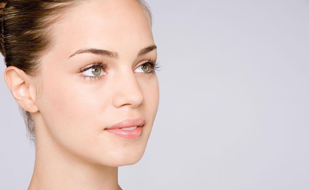 皮肤黑适合用什么样的遮瑕膏,肤色不均匀用遮暇膏还是遮瑕液